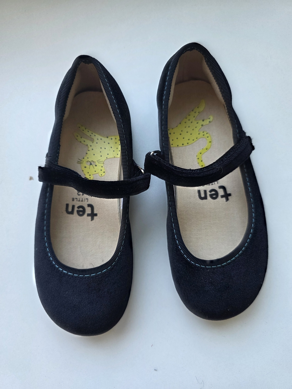Girls' Black Mary Jane Dress Shoes with Hook-and-Loop Strap